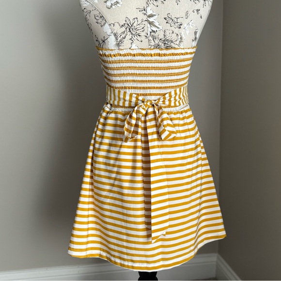 Forever 21 Vintage Inspired Tube-Top Dress - Picture 3 of 8